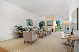 Photo #5: OC25280657 Listing 