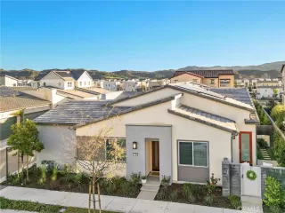 Photo #1: OC25281119 Listing 