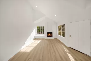 Photo #5: OC25281416 Listing 