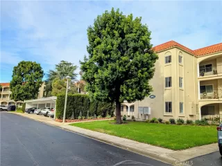 Photo #1: OC25281605 Listing