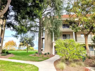 Photo #2: OC25281605 Listing