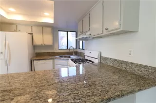 Photo #5: OC25281628 Listing 