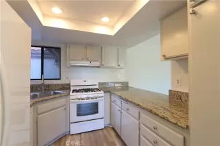 Photo #6: OC25281628 Listing 