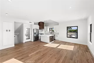 Photo #5: OC25281842 Listing 