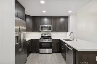 Photo #4: OC25282409 Listing 