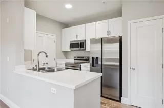 More Details about MLS # OC25282429 : 22681 OAKGROVE 215