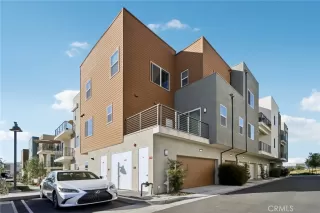 Photo #2: OC26002529 Listing