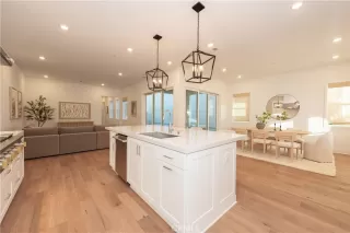 Photo #6: OC26002537 Listing