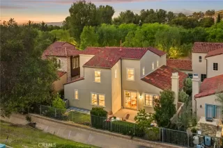 Photo #4: OC26003371 Listing