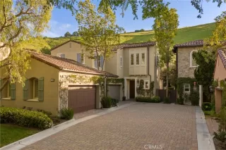 Photo #5: OC26003371 Listing