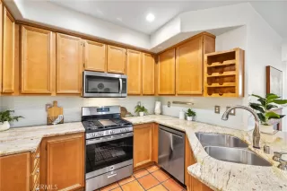 Photo #4: OC26004452 Listing