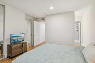 Photo #6: OC26004479 Listing 