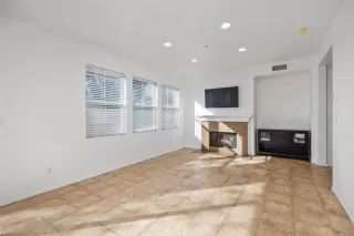 Photo #6: OC26005164 Listing 