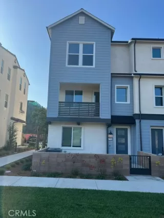 Photo #1: OC26006346 Listing