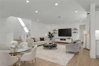 Photo #2: OC26006633 Listing