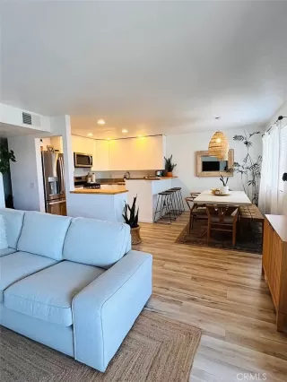 Photo #5: OC26006762 Listing 