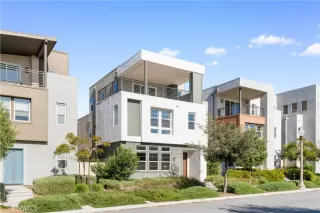 Photo #2: OC26007850 Listing 