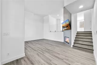 Photo #3: OC26008433 Listing