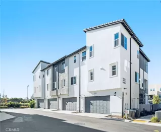 Photo #1: OC26009026 Listing 