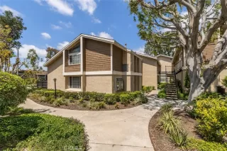 Photo #3: OC26009341 Listing 