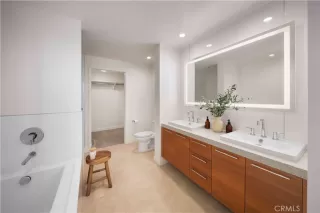 Photo #3: OC26010946 Listing 