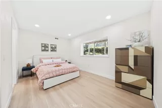 Photo #4: OC26010951 Listing 