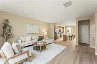 Photo #4: OC26011052 Listing 