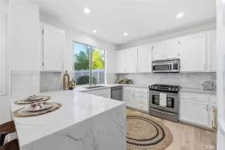 Photo #6: OC26011109 Listing 