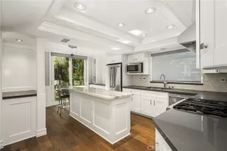 Photo #6: OC26011231 Listing 