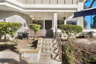 Photo #2: OC26011278 Listing