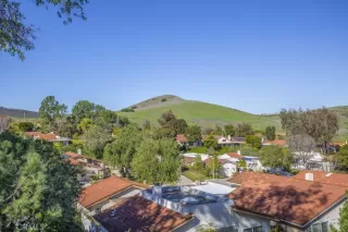 Photo #5: OC26011955 Listing 