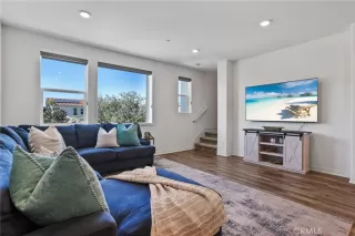 Photo #5: OC26012503 Listing 