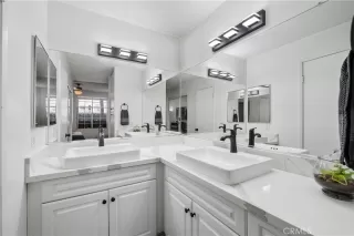 Photo #6: OC26012533 Listing 