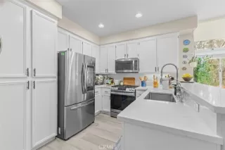 Photo #5: OC26013071 Listing 