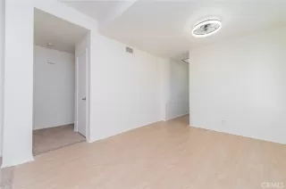 Photo #4: OC26013445 Listing