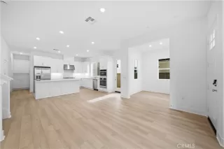 Photo #5: OC26013520 Listing 