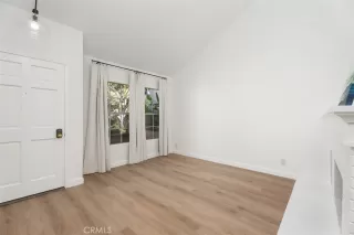 Photo #2: OC26013593 Listing 