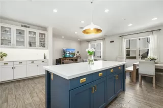 Photo #4: OC26013966 Listing