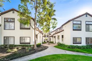 Photo #2: OC26014506 Listing 