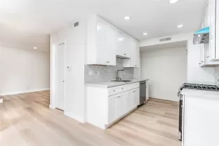 Photo #6: OC26014671 Listing