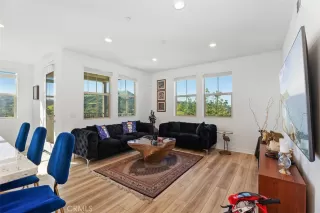 Photo #4: OC26014761 Listing