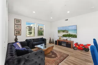 Photo #5: OC26014761 Listing