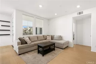 Photo #3: OC26014987 Listing