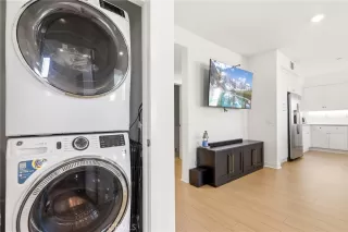 Photo #5: OC26014987 Listing