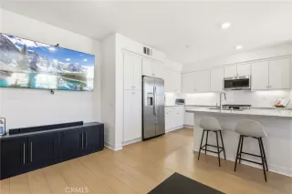 Photo #6: OC26014987 Listing