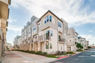 Browse active condo listings in 100 WEST