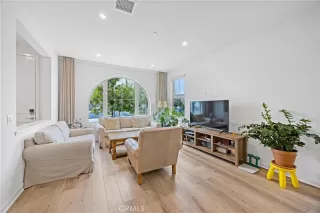 Photo #6: OC26015370 Listing 