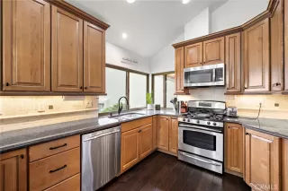 Photo #5: OC26015485 Listing 