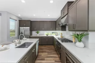 Photo #5: OC26015526 Listing