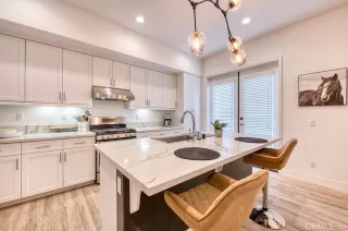 Photo #4: OC26015995 Listing 